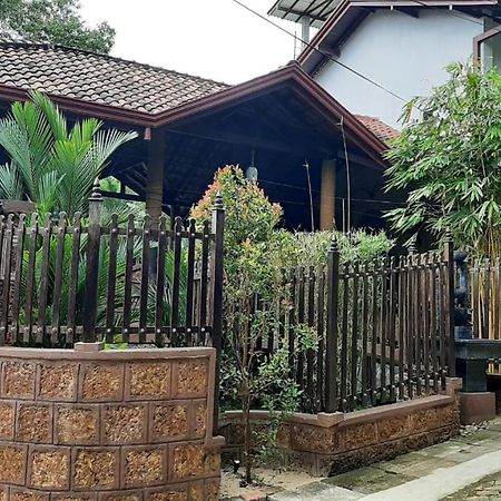 Loveena By H.S. Restaurant & Guest 坦加拉 外观 照片